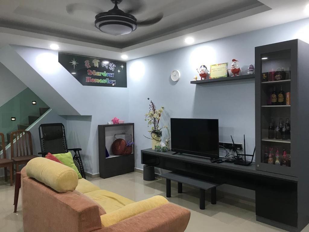 Homestay Stardow~星窗名宿~ جوهر بهرو المظهر الخارجي الصورة